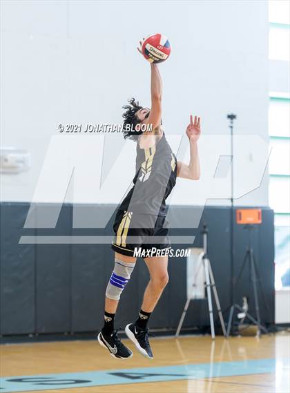 Thumbnail 3 in Joel Barlow vs Newington (CIAC Class M Final) photogallery.