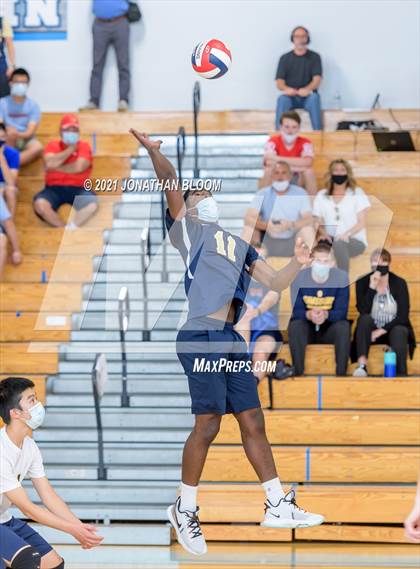 Thumbnail 2 in Joel Barlow vs Newington (CIAC Class M Final) photogallery.