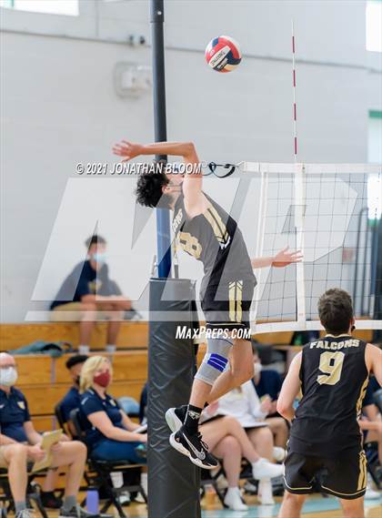 Thumbnail 1 in Joel Barlow vs Newington (CIAC Class M Final) photogallery.