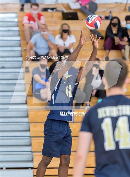Thumbnail 3 in Joel Barlow vs Newington (CIAC Class M Final) photogallery.