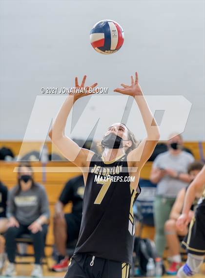 Thumbnail 2 in Joel Barlow vs Newington (CIAC Class M Final) photogallery.