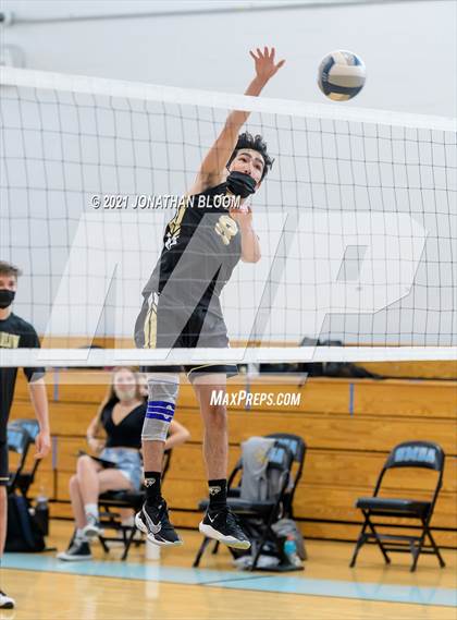 Thumbnail 1 in Joel Barlow vs Newington (CIAC Class M Final) photogallery.