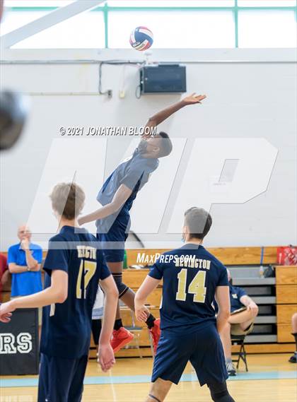 Thumbnail 3 in Joel Barlow vs Newington (CIAC Class M Final) photogallery.