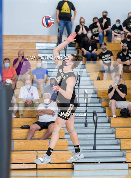 Thumbnail 1 in Joel Barlow vs Newington (CIAC Class M Final) photogallery.