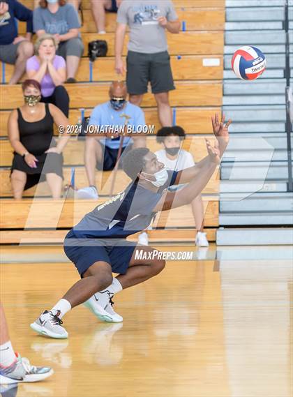 Thumbnail 2 in Joel Barlow vs Newington (CIAC Class M Final) photogallery.
