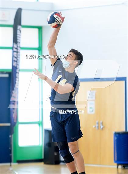Thumbnail 2 in Joel Barlow vs Newington (CIAC Class M Final) photogallery.