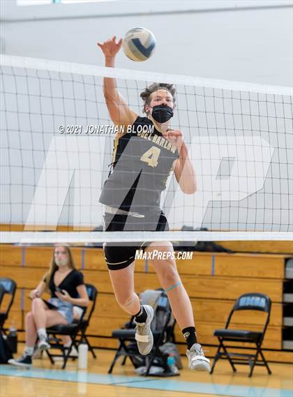 Thumbnail 3 in Joel Barlow vs Newington (CIAC Class M Final) photogallery.