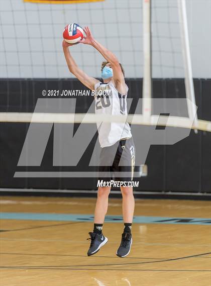 Thumbnail 2 in Joel Barlow vs Newington (CIAC Class M Final) photogallery.