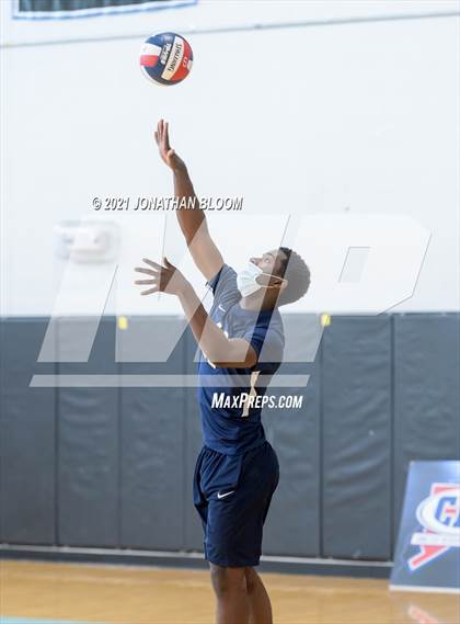 Thumbnail 1 in Joel Barlow vs Newington (CIAC Class M Final) photogallery.