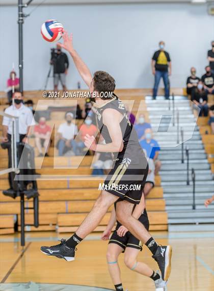 Thumbnail 3 in Joel Barlow vs Newington (CIAC Class M Final) photogallery.