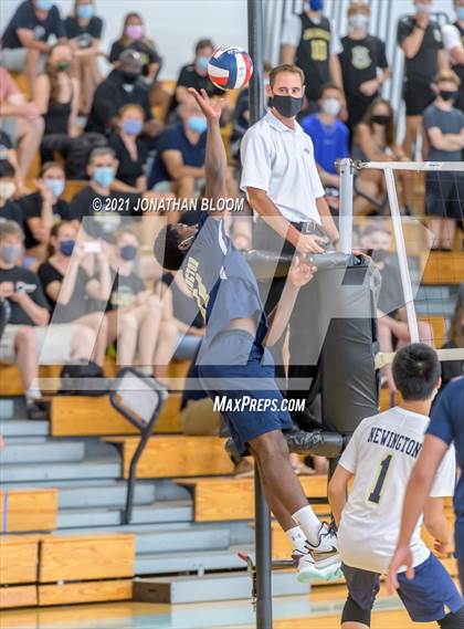 Thumbnail 2 in Joel Barlow vs Newington (CIAC Class M Final) photogallery.