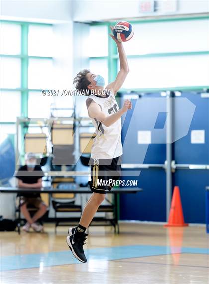 Thumbnail 3 in Joel Barlow vs Newington (CIAC Class M Final) photogallery.