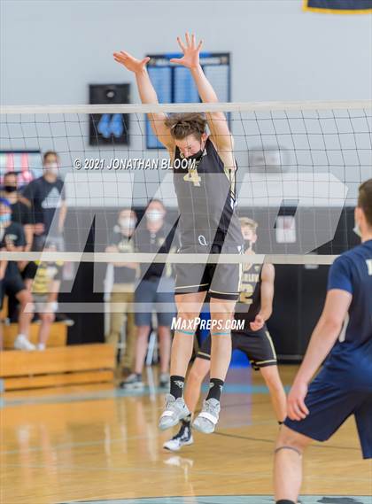Thumbnail 3 in Joel Barlow vs Newington (CIAC Class M Final) photogallery.