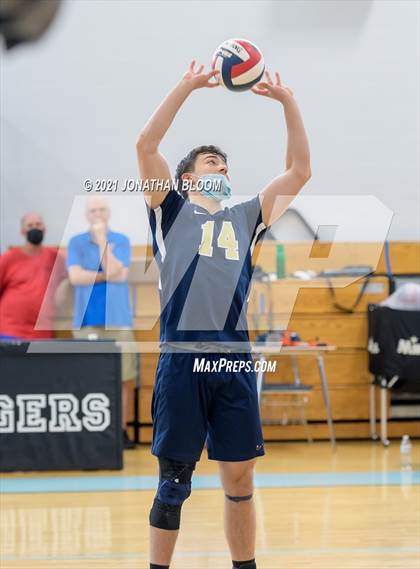 Thumbnail 2 in Joel Barlow vs Newington (CIAC Class M Final) photogallery.