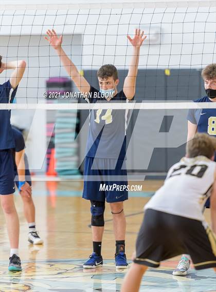 Thumbnail 3 in Joel Barlow vs Newington (CIAC Class M Final) photogallery.