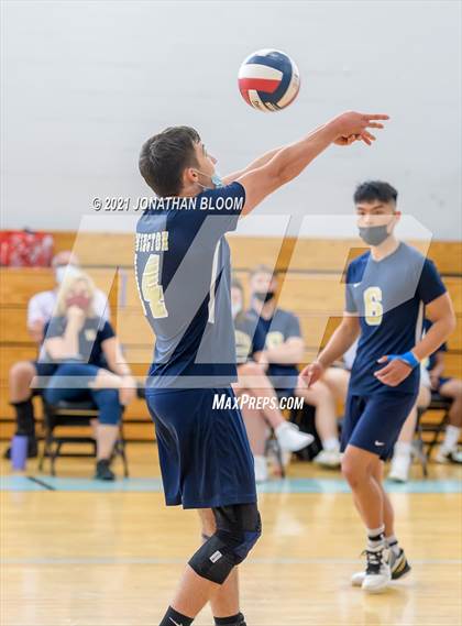 Thumbnail 3 in Joel Barlow vs Newington (CIAC Class M Final) photogallery.