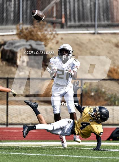 Thumbnail 1 in FR: Cerritos @ Canyon photogallery.