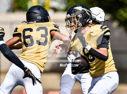 Thumbnail 2 in FR: Cerritos @ Canyon photogallery.