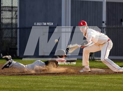 Thumbnail 3 in El Modena @ Yorba Linda photogallery.