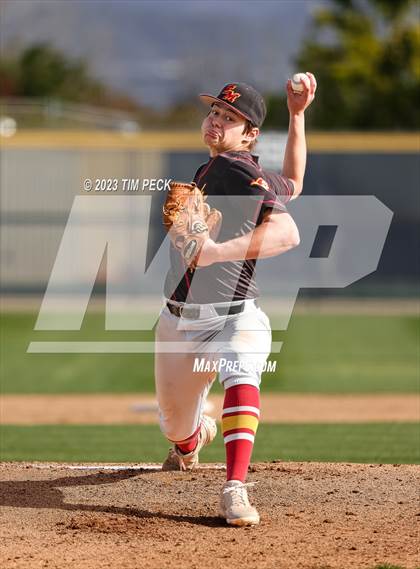 Thumbnail 1 in El Modena @ Yorba Linda photogallery.