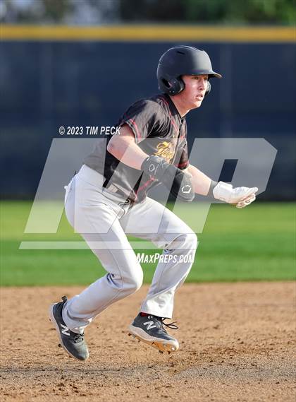 Thumbnail 1 in El Modena @ Yorba Linda photogallery.