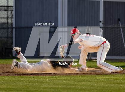 Thumbnail 3 in El Modena @ Yorba Linda photogallery.