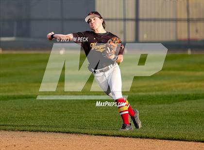 Thumbnail 3 in El Modena @ Yorba Linda photogallery.