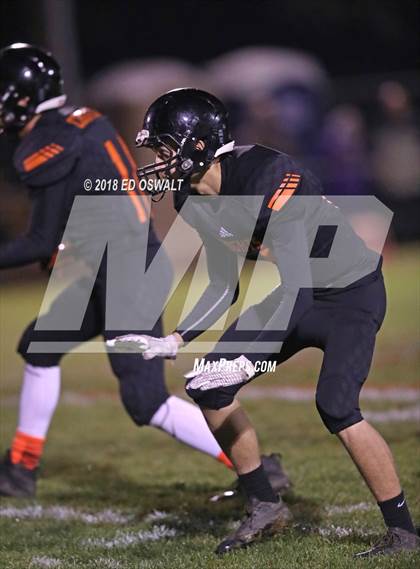 Thumbnail 2 in Middletown @ Kelseyville (CIF NCS D5 Semifinal) photogallery.