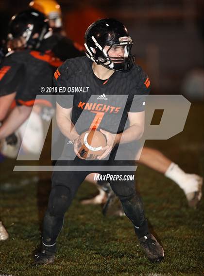 Thumbnail 2 in Middletown @ Kelseyville (CIF NCS D5 Semifinal) photogallery.