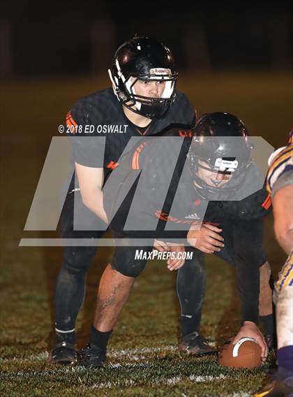 Thumbnail 3 in Middletown @ Kelseyville (CIF NCS D5 Semifinal) photogallery.