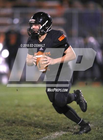Thumbnail 2 in Middletown @ Kelseyville (CIF NCS D5 Semifinal) photogallery.