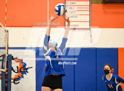 Thumbnail 3 in University City @ Clairemont photogallery.
