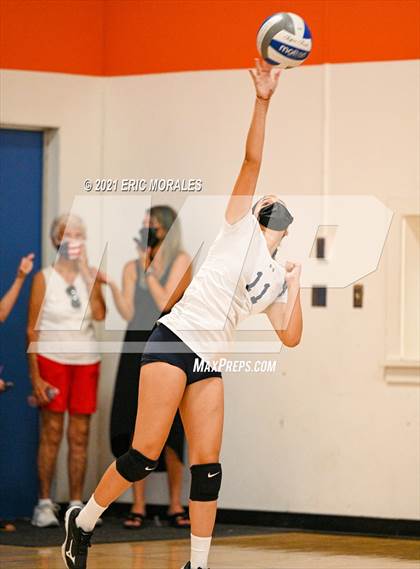 Thumbnail 2 in University City @ Clairemont photogallery.