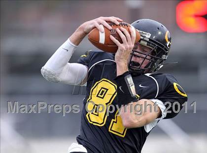 Thumbnail 1 in Klein Oak vs. Stony Point (5A Region 2 Area Playoffs) photogallery.