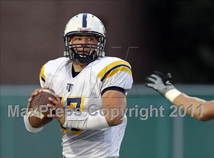 Thumbnail 2 in Klein Oak vs. Stony Point (5A Region 2 Area Playoffs) photogallery.