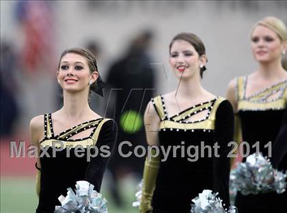 Thumbnail 1 in Klein Oak vs. Stony Point (5A Region 2 Area Playoffs) photogallery.