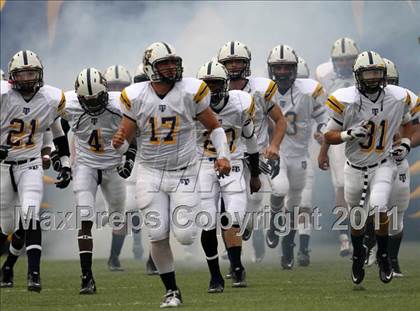 Thumbnail 1 in Klein Oak vs. Stony Point (5A Region 2 Area Playoffs) photogallery.