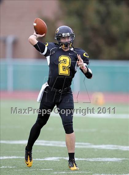 Thumbnail 1 in Klein Oak vs. Stony Point (5A Region 2 Area Playoffs) photogallery.