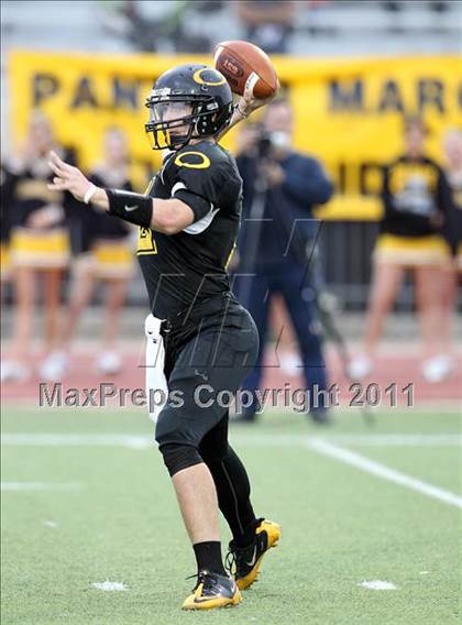 Thumbnail 1 in Klein Oak vs. Stony Point (5A Region 2 Area Playoffs) photogallery.