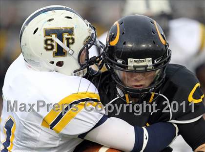 Thumbnail 3 in Klein Oak vs. Stony Point (5A Region 2 Area Playoffs) photogallery.