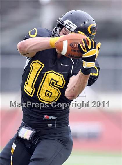 Thumbnail 2 in Klein Oak vs. Stony Point (5A Region 2 Area Playoffs) photogallery.