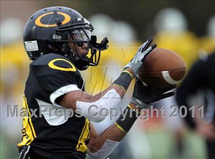 Thumbnail 2 in Klein Oak vs. Stony Point (5A Region 2 Area Playoffs) photogallery.