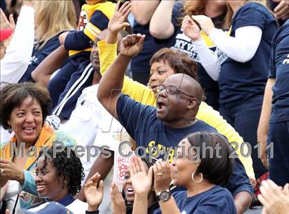 Thumbnail 1 in Klein Oak vs. Stony Point (5A Region 2 Area Playoffs) photogallery.