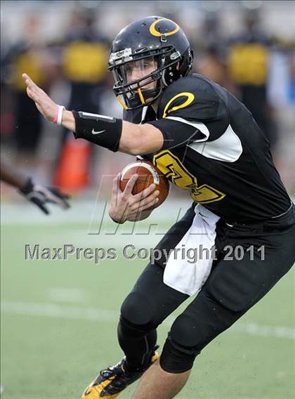 Thumbnail 1 in Klein Oak vs. Stony Point (5A Region 2 Area Playoffs) photogallery.