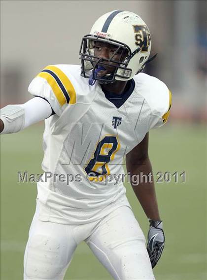 Thumbnail 2 in Klein Oak vs. Stony Point (5A Region 2 Area Playoffs) photogallery.