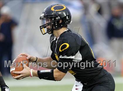 Thumbnail 2 in Klein Oak vs. Stony Point (5A Region 2 Area Playoffs) photogallery.