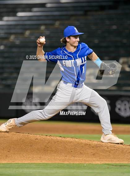 Thumbnail 2 in Catalina Foothills vs. Canyon View (AIA 5A Round 3A Playoff) photogallery.