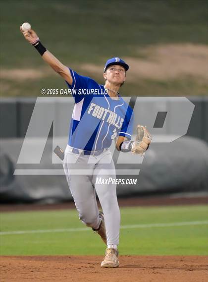 Thumbnail 2 in Catalina Foothills vs. Canyon View (AIA 5A Round 3A Playoff) photogallery.