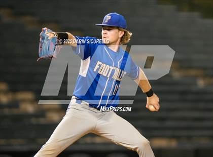 Thumbnail 3 in Catalina Foothills vs. Canyon View (AIA 5A Round 3A Playoff) photogallery.