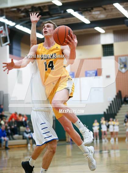 Thumbnail 1 in Utica Eisenhower @ Adams (MHSAA District Final) photogallery.